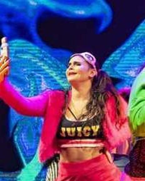 Millie O'Connel Headshot