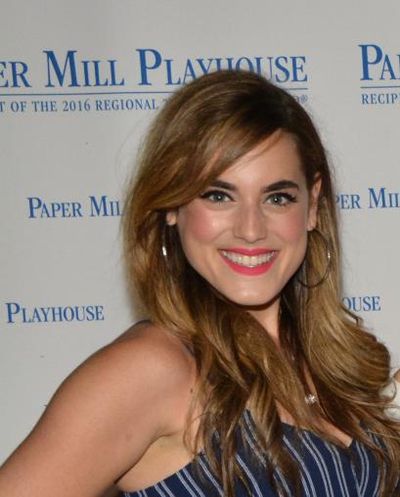 Hannah Jewel Kohn Headshot