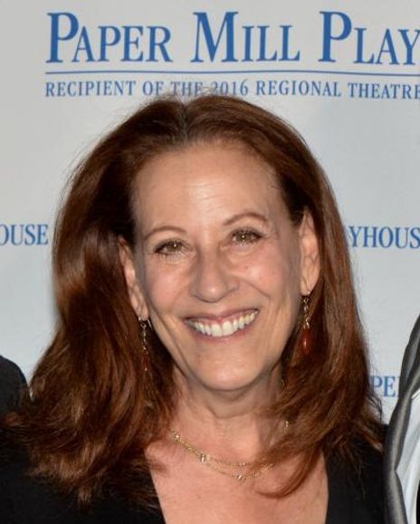 Dianne Eglow Headshot
