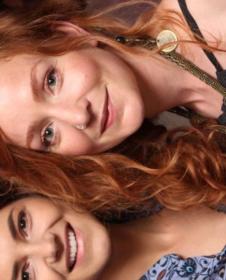 Phoebe Thomas Headshot