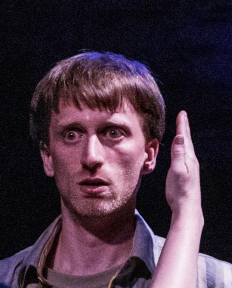 Adam Seeholzer Headshot