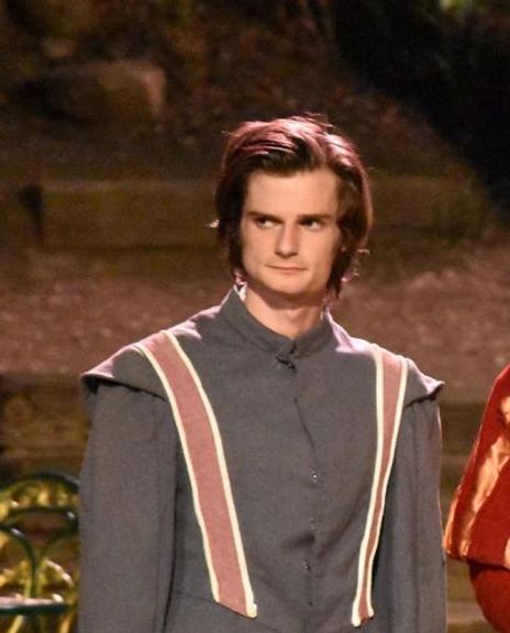 Cameron Rose Headshot