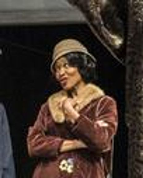 Tracey Farrar Headshot