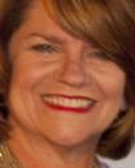 Dawn Robertson Headshot