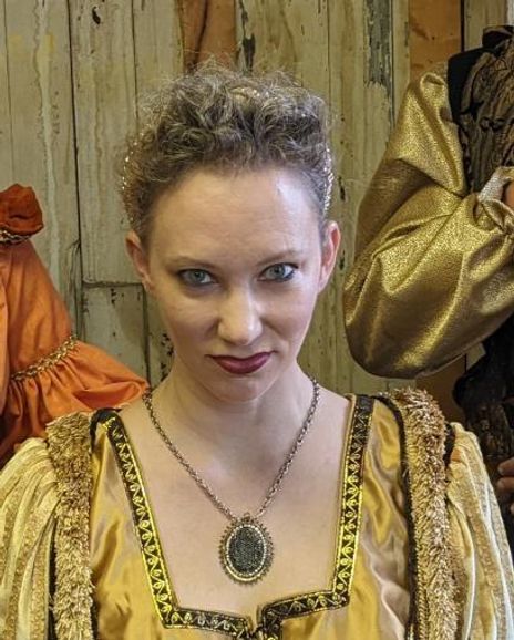 Beth Josephsen Headshot