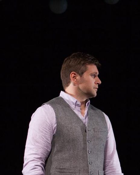 Allen Leach Headshot