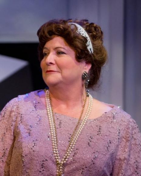 Karel Wright Headshot