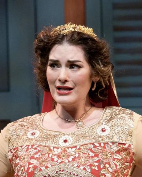 Claire Hayner Headshot