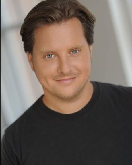 David Rogue Headshot