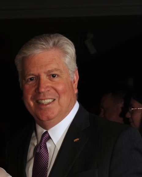 Kent McElhatta Headshot