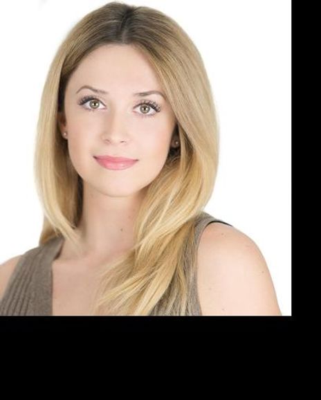 Katie Dixon Headshot