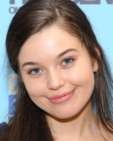 Maggie McKenna Headshot