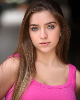 Noelle Hogan Headshot
