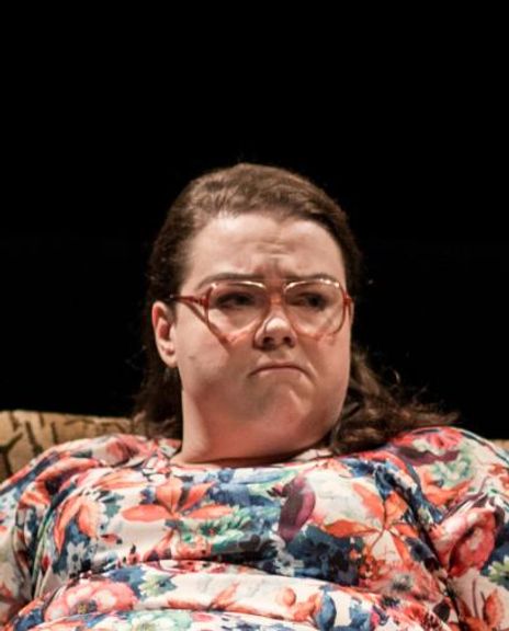 Laura Crowhurst Headshot