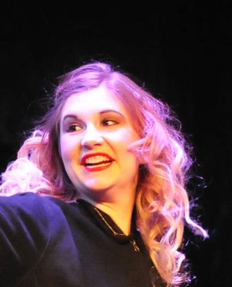 Emma Carter Headshot