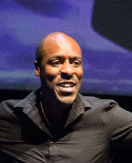 Travis Knights Headshot