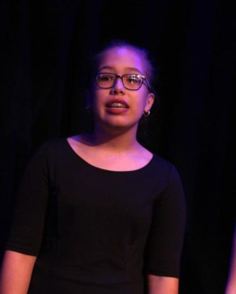 Rebecca Schlutter Headshot