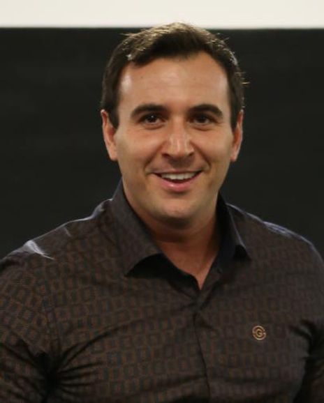 Christoper DeRosa Headshot