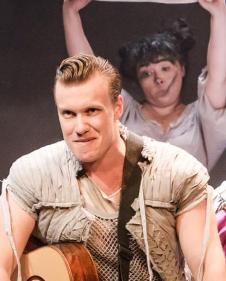 Lauren Bryne Headshot