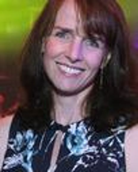 Gillian Darlow Headshot