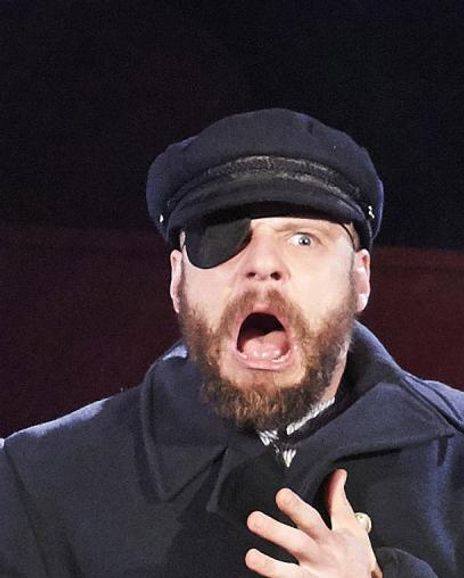 Samuel Donnelly Headshot