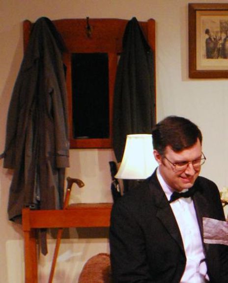 Justin Waggle Headshot