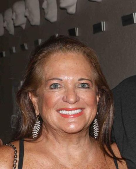 Carole Koeppel Headshot