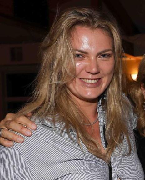 Ella Loudon Headshot