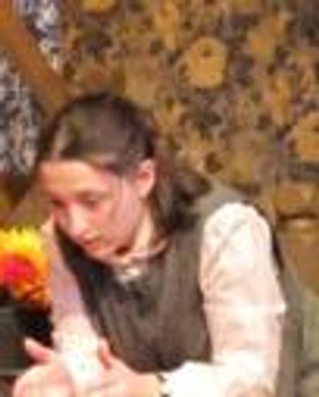 Lindsay Cahill Headshot