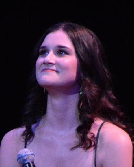 Katelyn Malloy Headshot