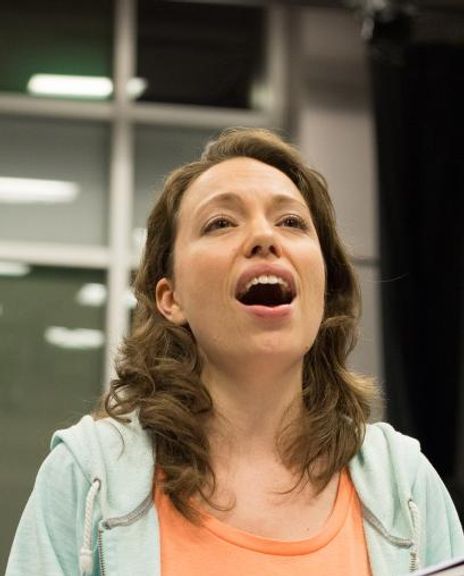 Carmen Risi Headshot