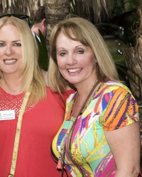 Cindy Thibault-Nye Headshot