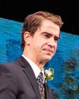 Hamish Linklater Headshot