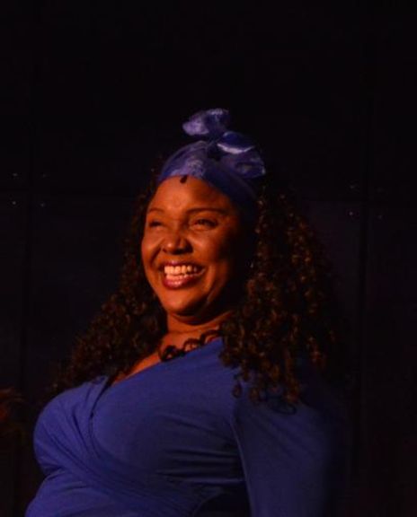 Annie Jones Headshot