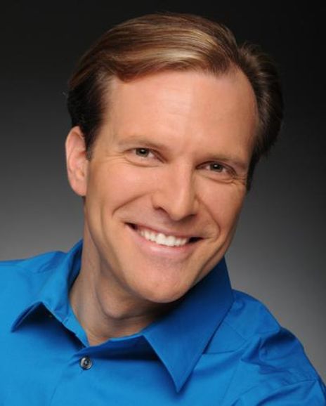 Christopher Holloway Headshot