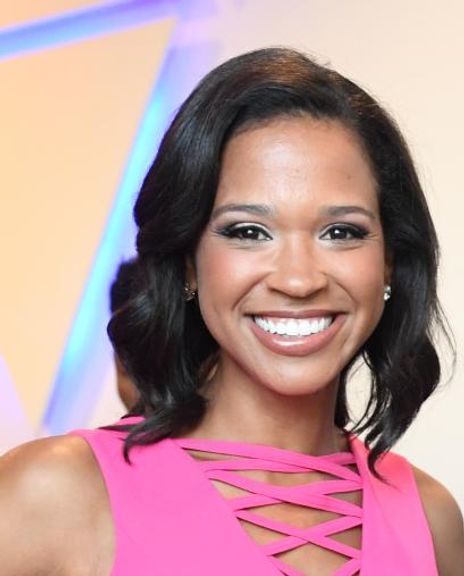 Mia Gradney Headshot