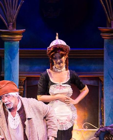 Thom Warren Headshot