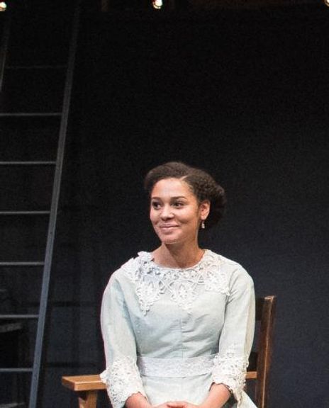 Ariel Richardson Headshot