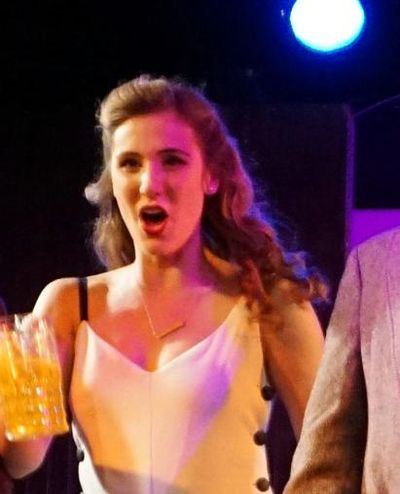 Stephanie Michele Toups Headshot