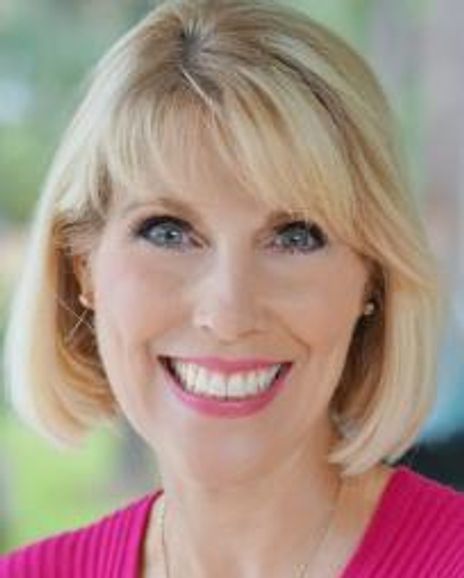 Patti Maurer Headshot