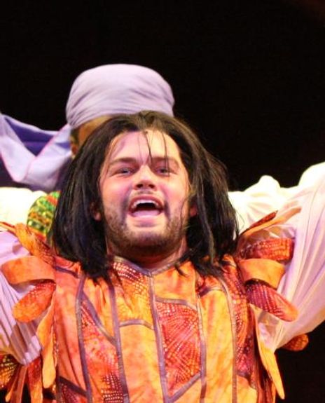 Britton Hollingsworth Headshot