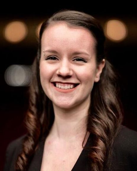 Lizzie Mahoney Headshot