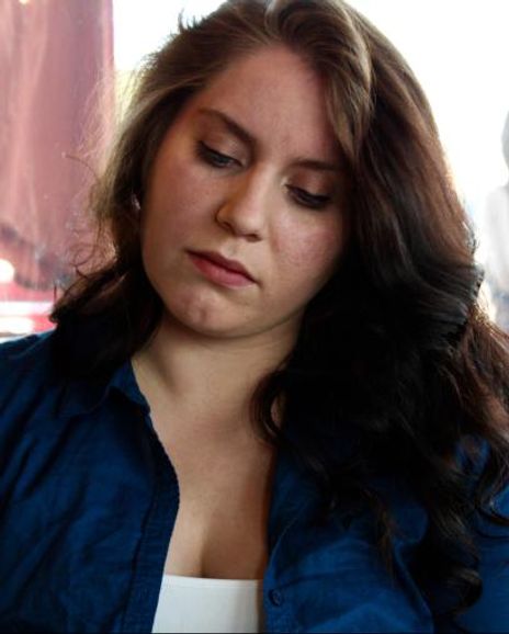 Stefany Cambra Headshot