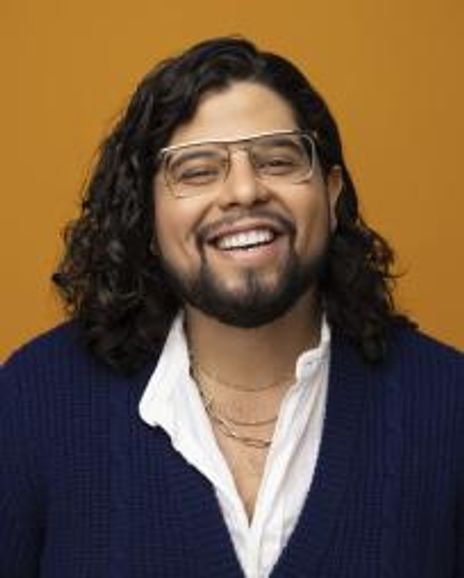 Adrian Alea Headshot