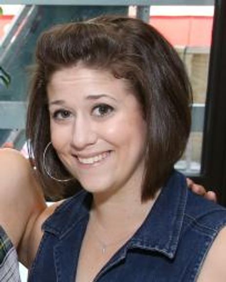 Stephanie Lynn Bissonnette Headshot