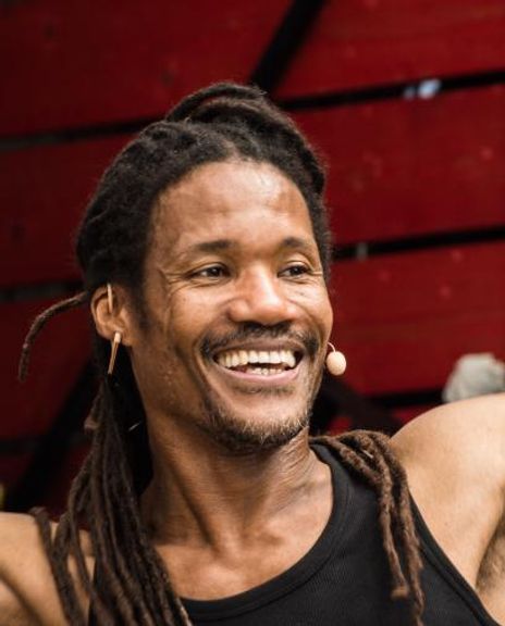 Ripton Lindsay Headshot