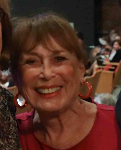 Phyllis Topchik Headshot