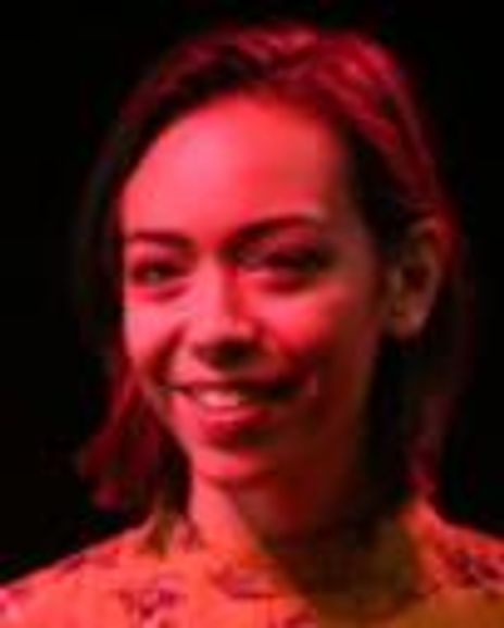 Zoe Abuyuan Headshot