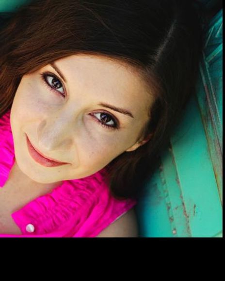 Lisa Mongillo Headshot