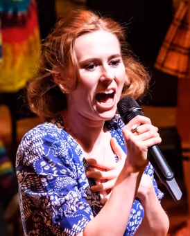 Laura Baldwin Headshot